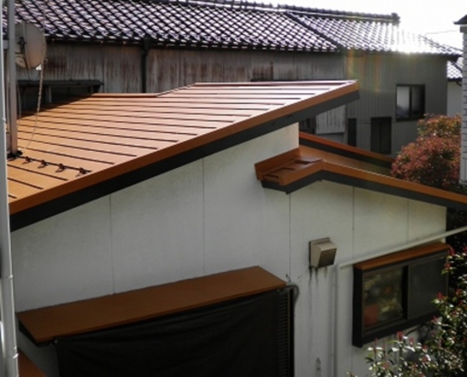 瑞浪市Ｍ様　スレート屋根に横葺き板金でカバー工法