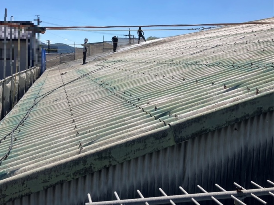 ③ 高圧洗浄と養生