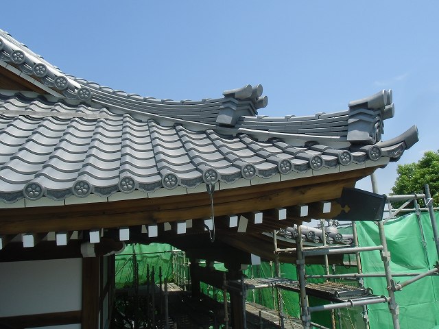 隅棟の完成