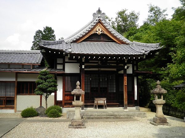 岐阜県土岐市　妻木八幡神社様　儀式殿 屋根瓦葺き替え工事　丸新㈱　