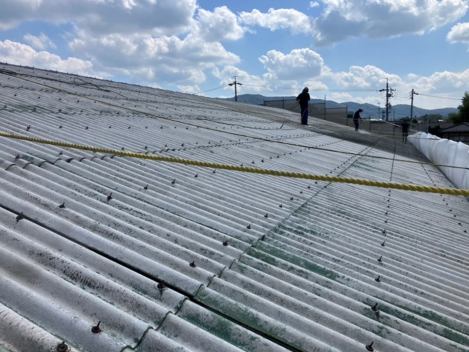 ③ 高圧洗浄と養生