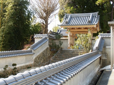 塀