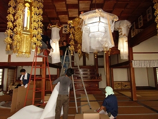 本堂のご本尊様や仏具の移動
