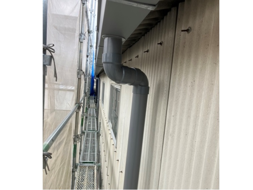 ⑦ 軒樋（のきどい）の付け直し