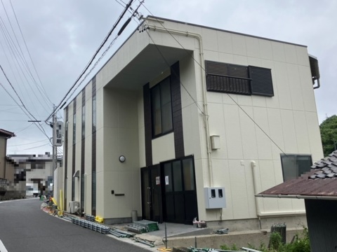 弊社の印刷物でお世話になっている印刷会社様の社屋塗装工事