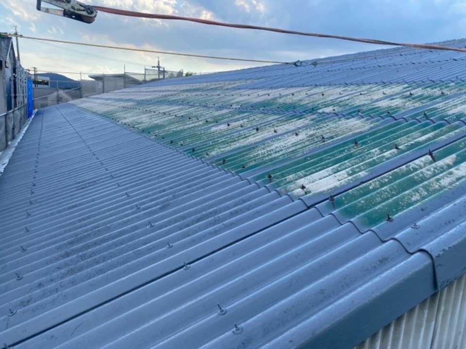 ⑤ 屋根　塗装仕上げ