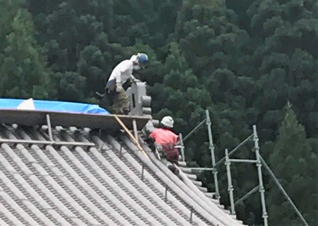 鬼瓦の取り付け