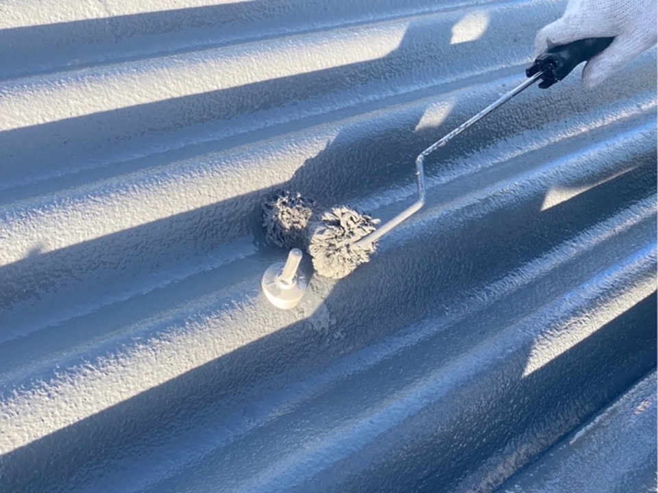 ⑤ 屋根　塗装仕上げ