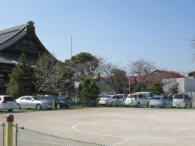 本願寺岐阜別院様　教化センター新築等工事の屋根工事が始まります
