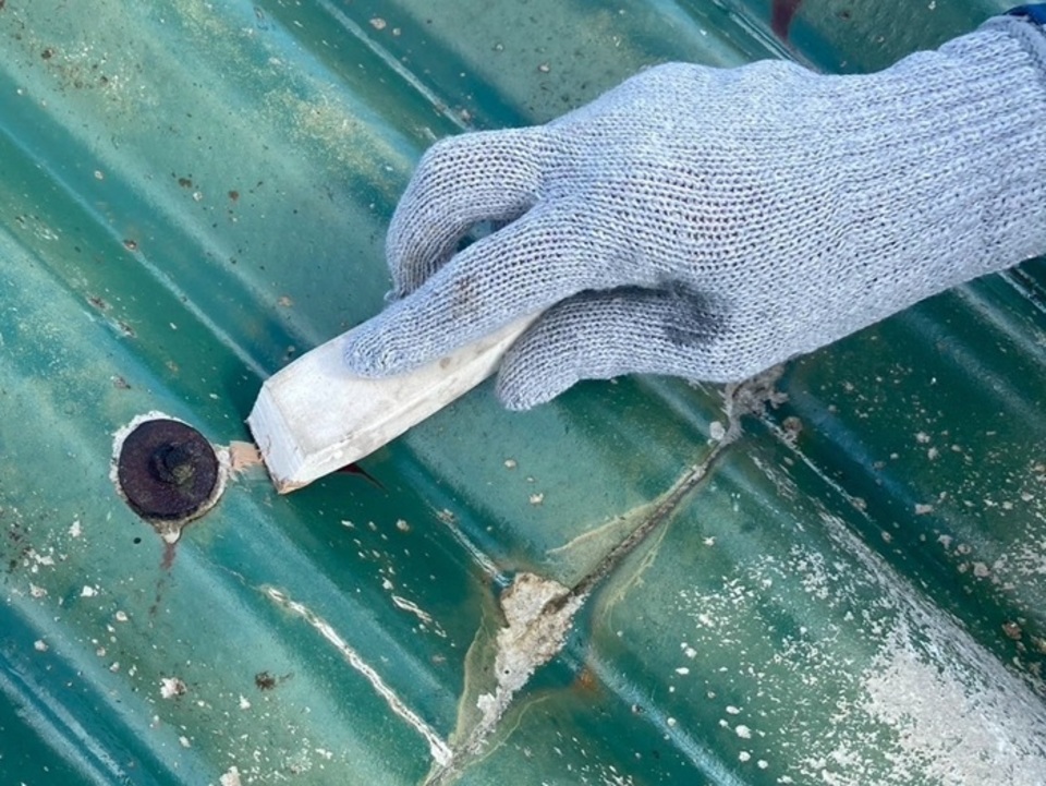 ④ 屋根下塗り（下地の保護と密着強化