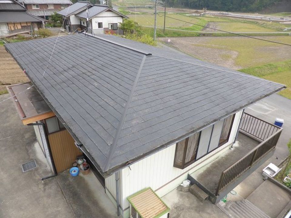 カラーベストの屋根を現調　1