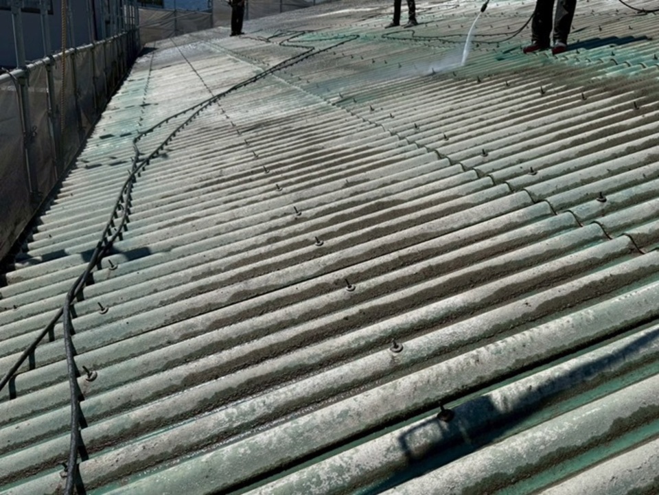 ③ 高圧洗浄と養生