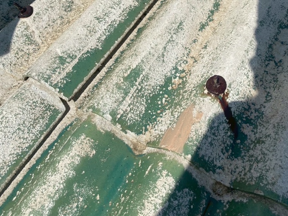 ④ 屋根下塗り（下地の保護と密着強化
