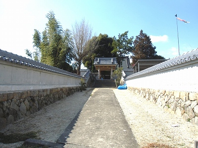 塀