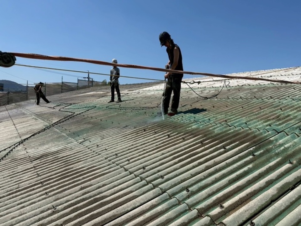 ③ 高圧洗浄と養生