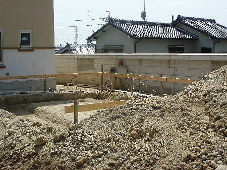 山門の基礎工事