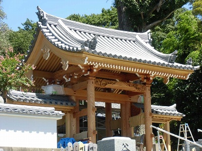 山門瓦工事完了