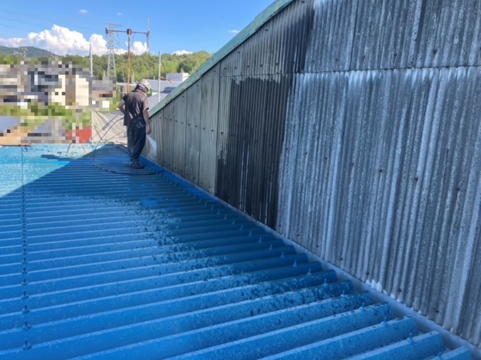 ③ 高圧洗浄と養生